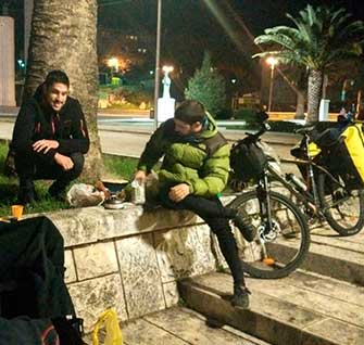 Perlé y su escudero llegan a Dubrovnik. Etapas 83 a 88