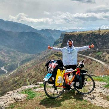 Perlé dolorido atravesando Armenia – Etapas 149 a 155